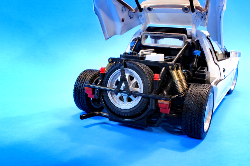 Illustration for article titled Ricko 1:18 scale Ford RS200